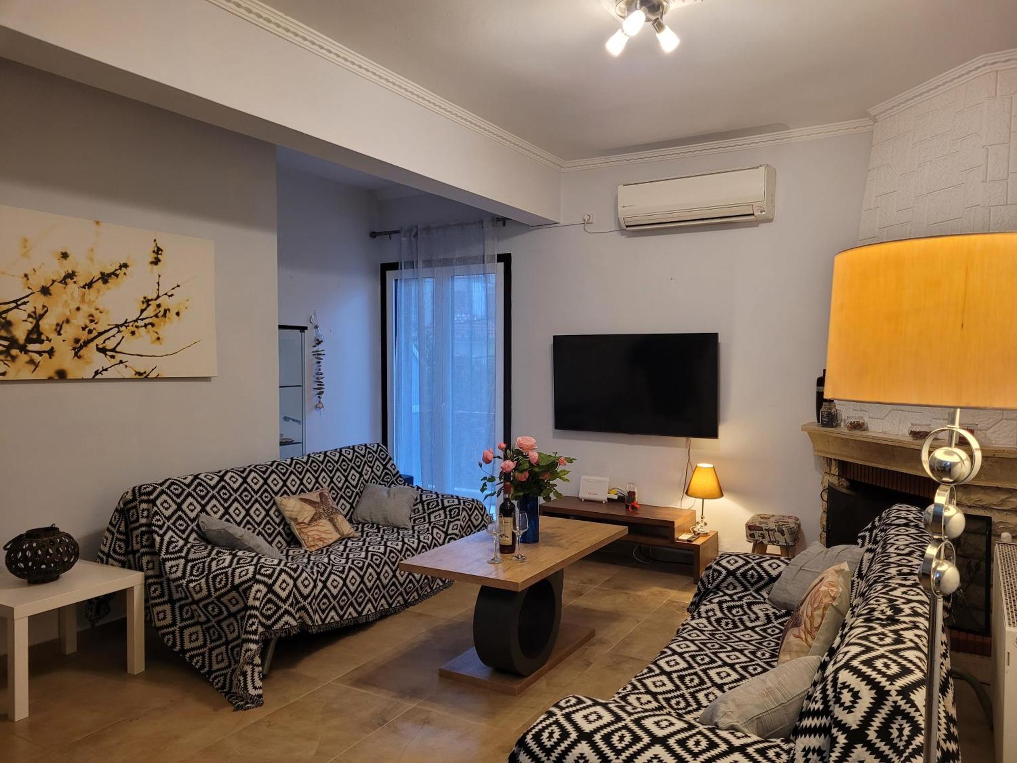 Center Apartment *