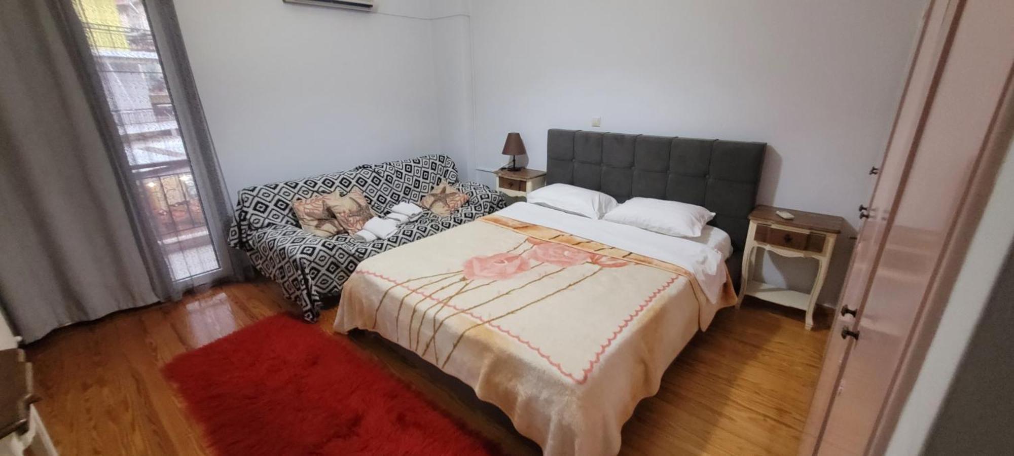 Center Apartment *